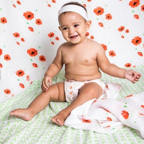 Malabar Baby 2 Pack Organic Muslin Swaddles Gift Set Poppyfield and Grass NEW - Picture 2 of 14